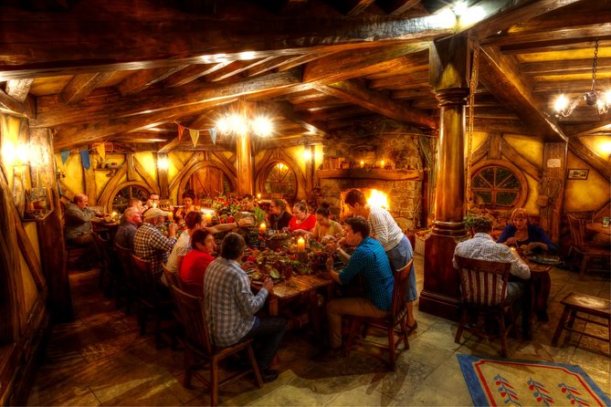 Hobbiton™ Movie Set Tour and Evening Banquet From Auckland 2025 - BOOK NOW